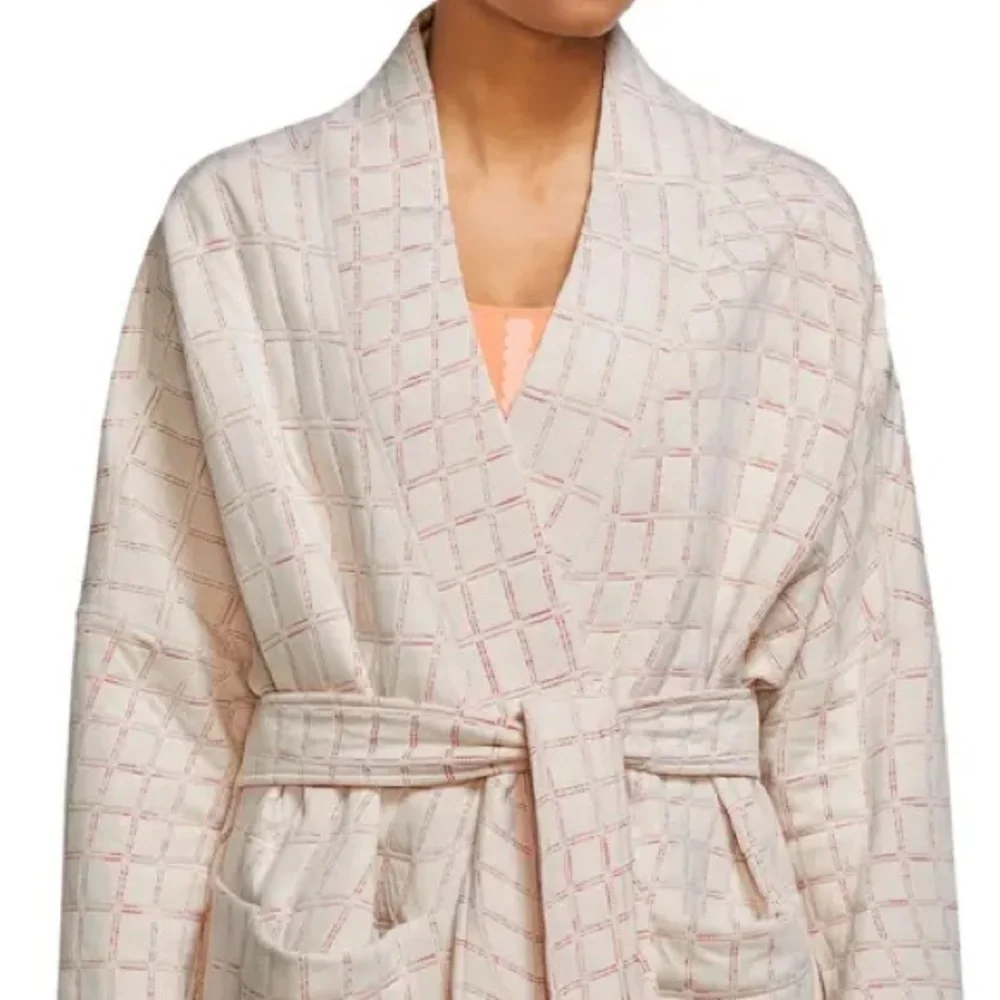 🛑 1 hour sale. Nike, yoga therma m-fit luxe, reversible, cozy and elegant - Picture 4 of 10